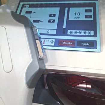 Аппарат для проведения фотоэпиляции и элос эпиляции в Краснодаре в салоне Косметолог и Я